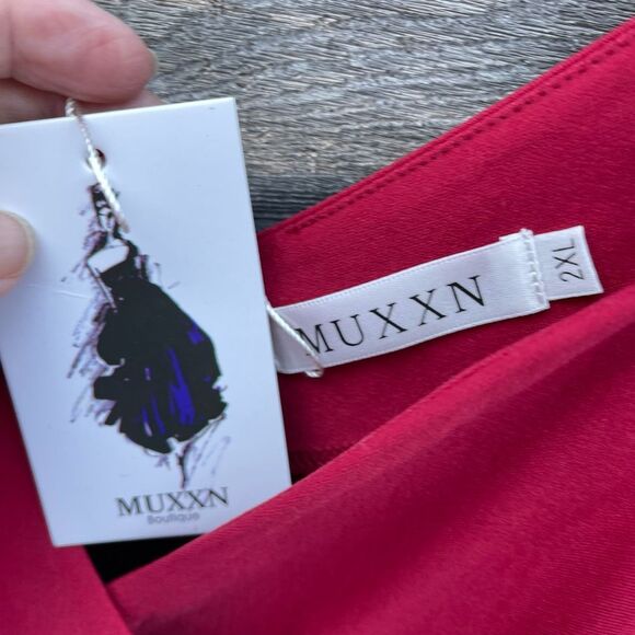 NWT MUXXN Boutique size 2X ( runs small) retro Ponte’ knit faux wrap dress. - Picture 6 of 7